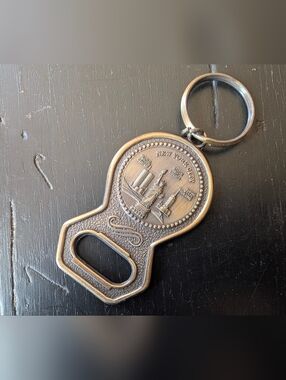 Vintage NYC Souvenir Bottle Opener Key Ring WTC Empire State Statue of Liberty